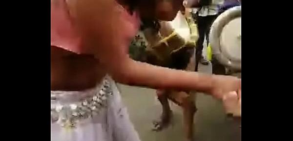  HOT INDIAN STREET DANCE AND BOOBS EXPOSING